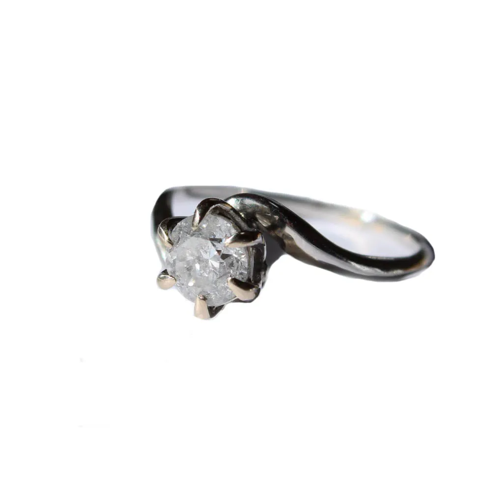 18K White Gold and Diamond Swirl Ring