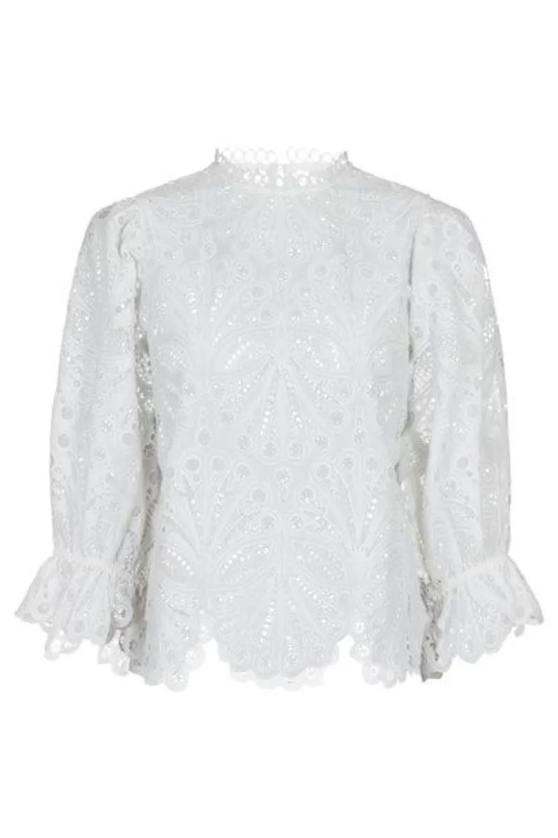 Adela Embroidery Blouse | Off White | Bluse fra Neo Noir