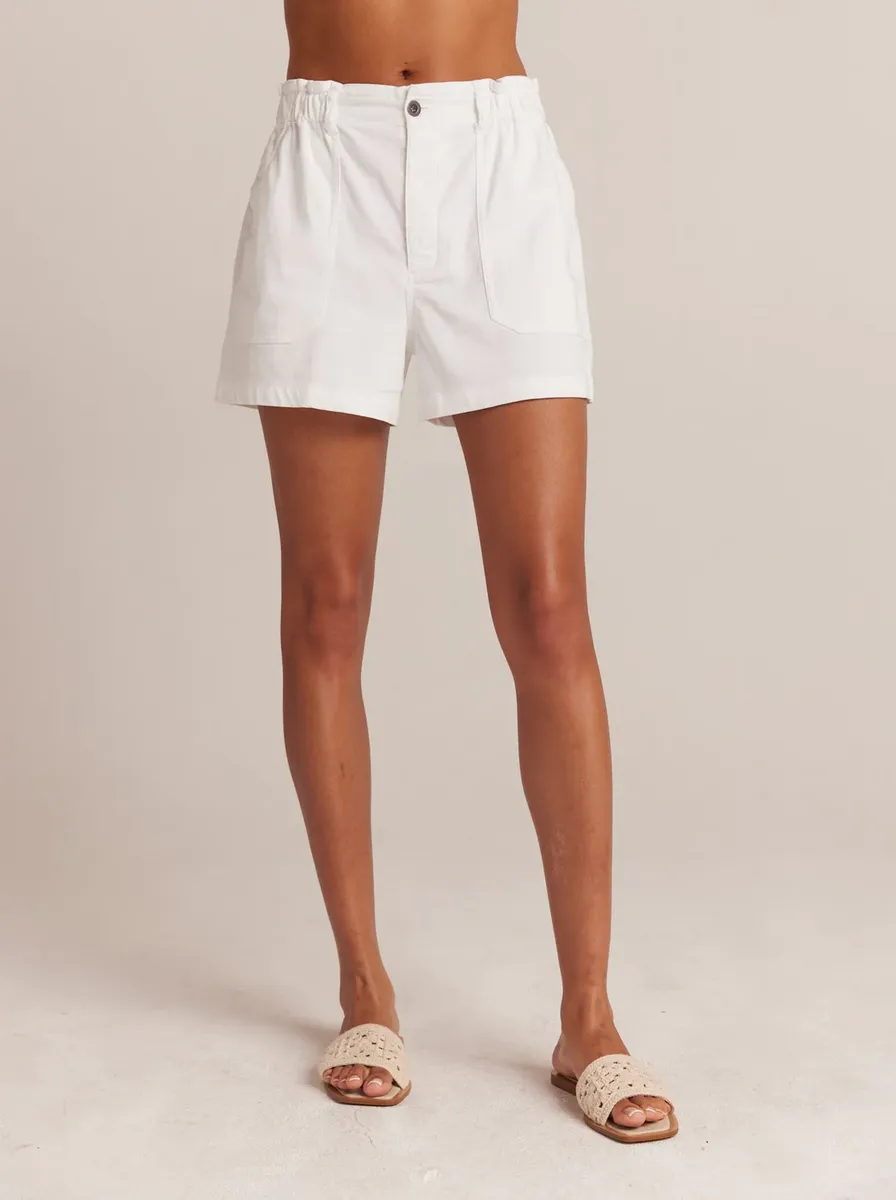 bella dahl Callie Luxe Tencel Ruffle Short in White