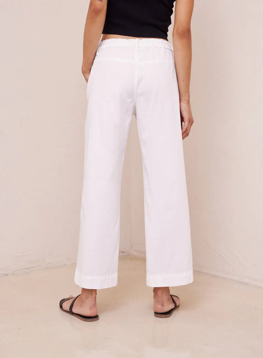 Bella Dahl Claire Welt Pocket Crop Pant in White