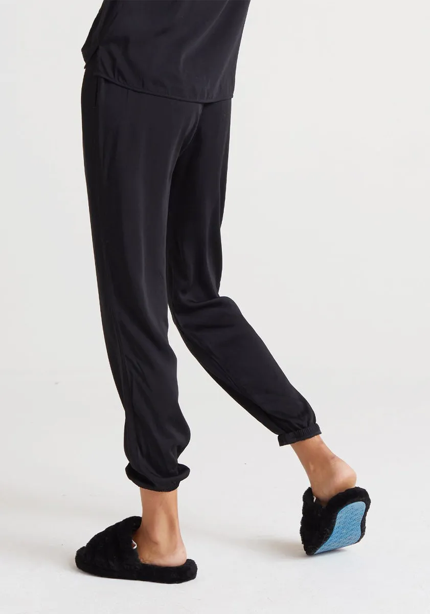 bella dahl Ecovera Satin Jogger in Black