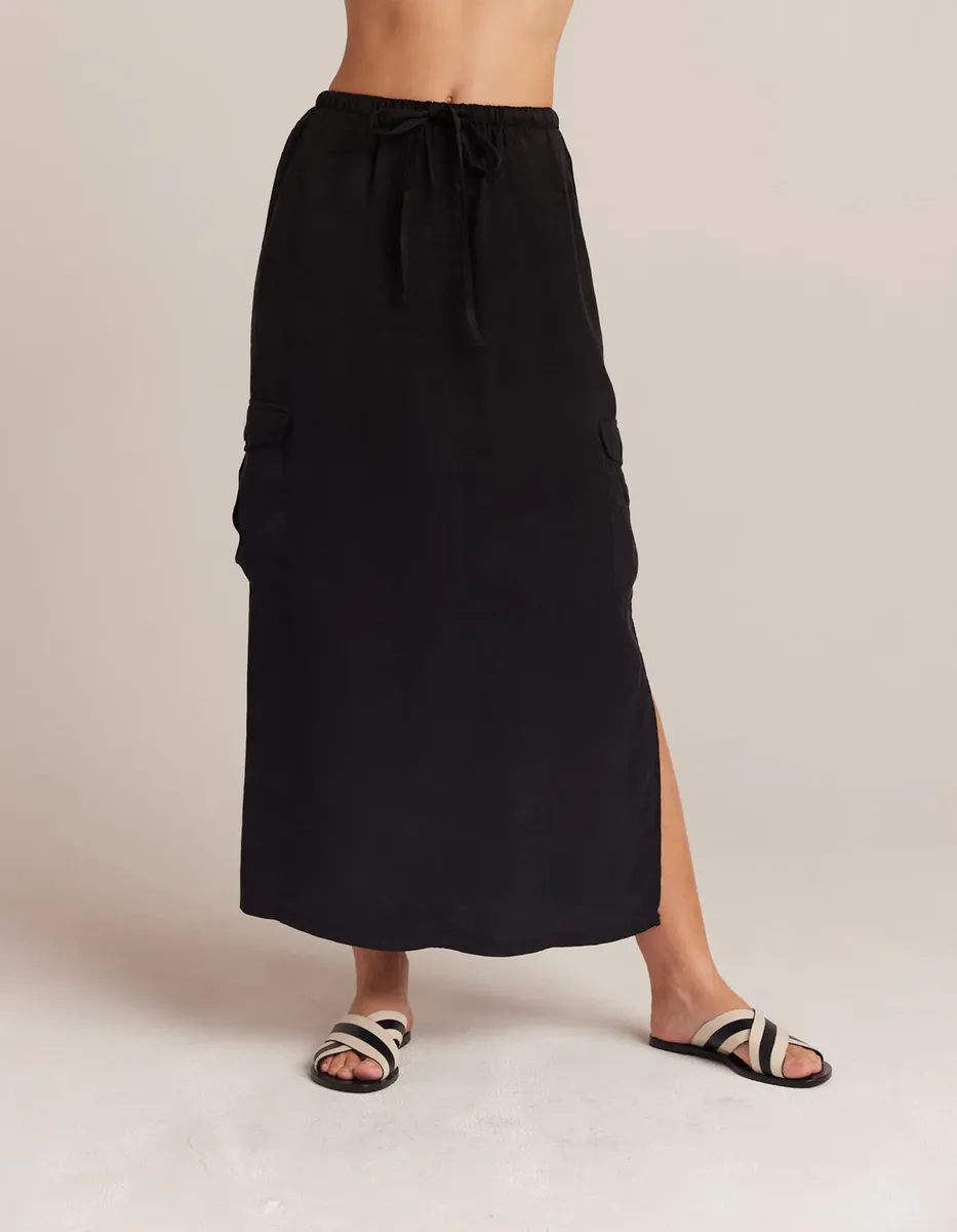 Bella Dahl Goldie Maxi Cargo Skirt in Black