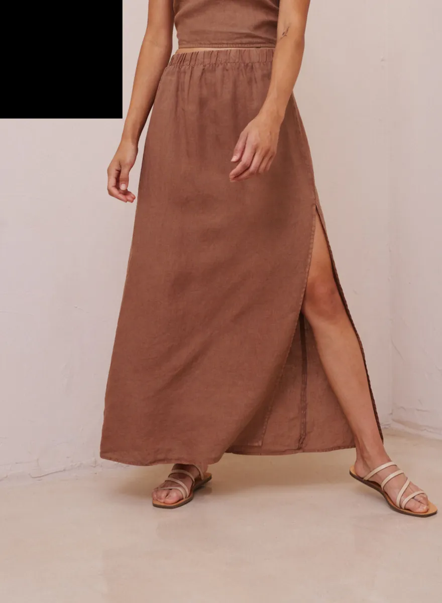 bella dahl linen hi waist skirt with slit in black