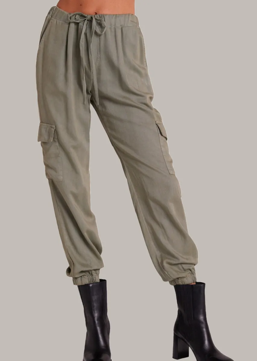 Bella Dahl Luella Cargo Jogger in Army Frost