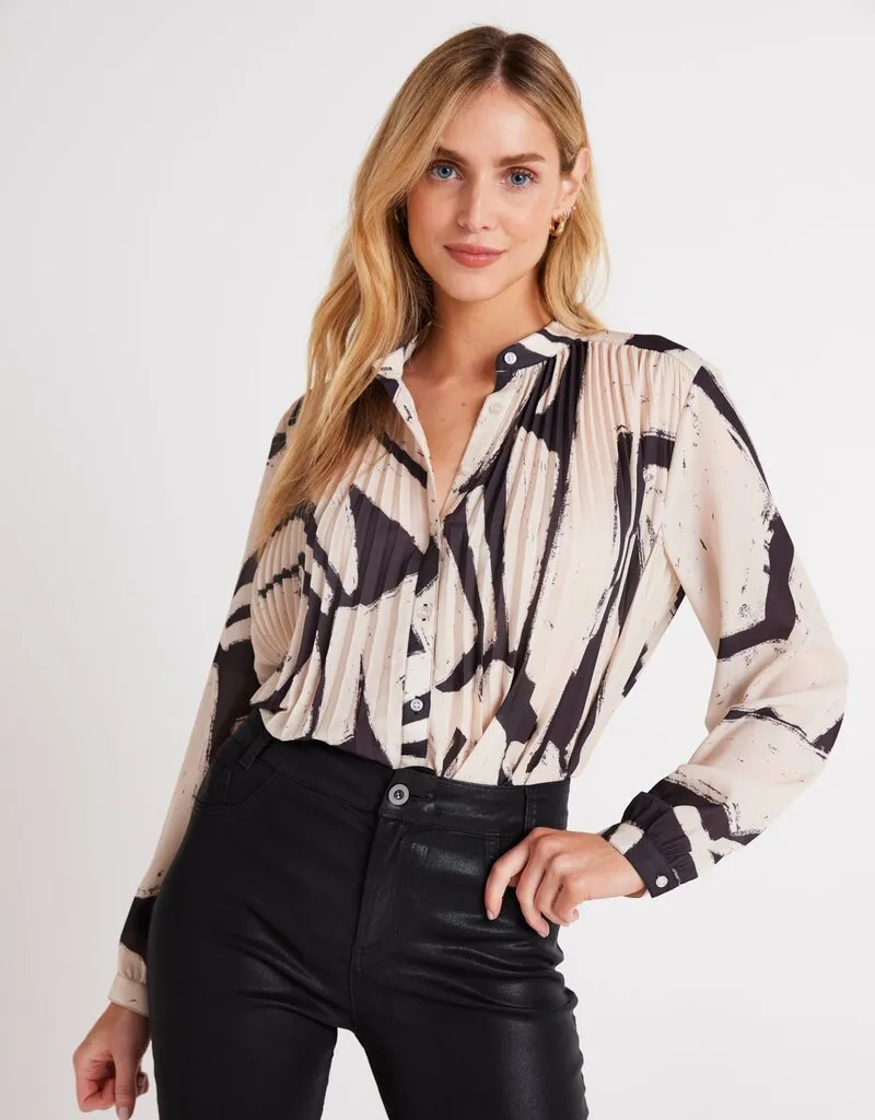 Bella Dahl Pleat Button Down - Ivory Mosaic Print