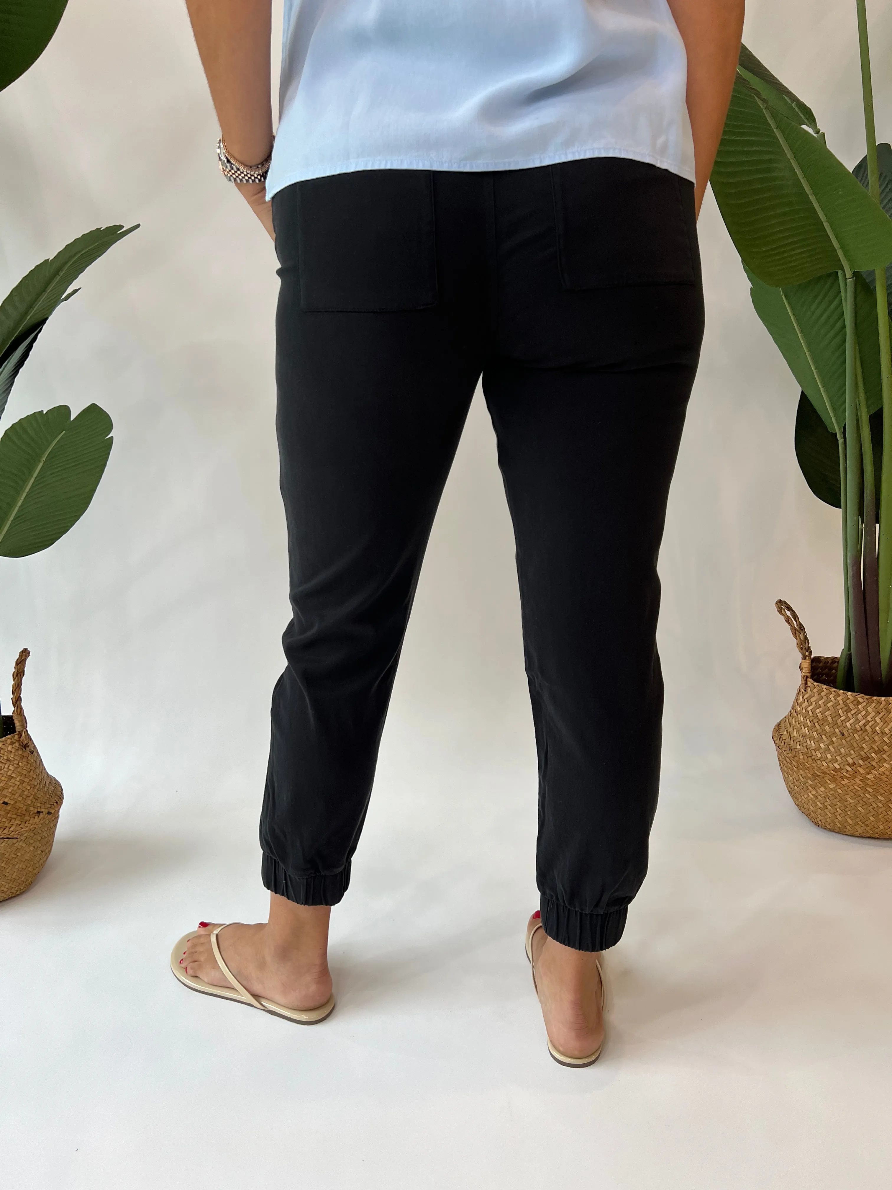 Bella Dahl Pocket Jogger Black