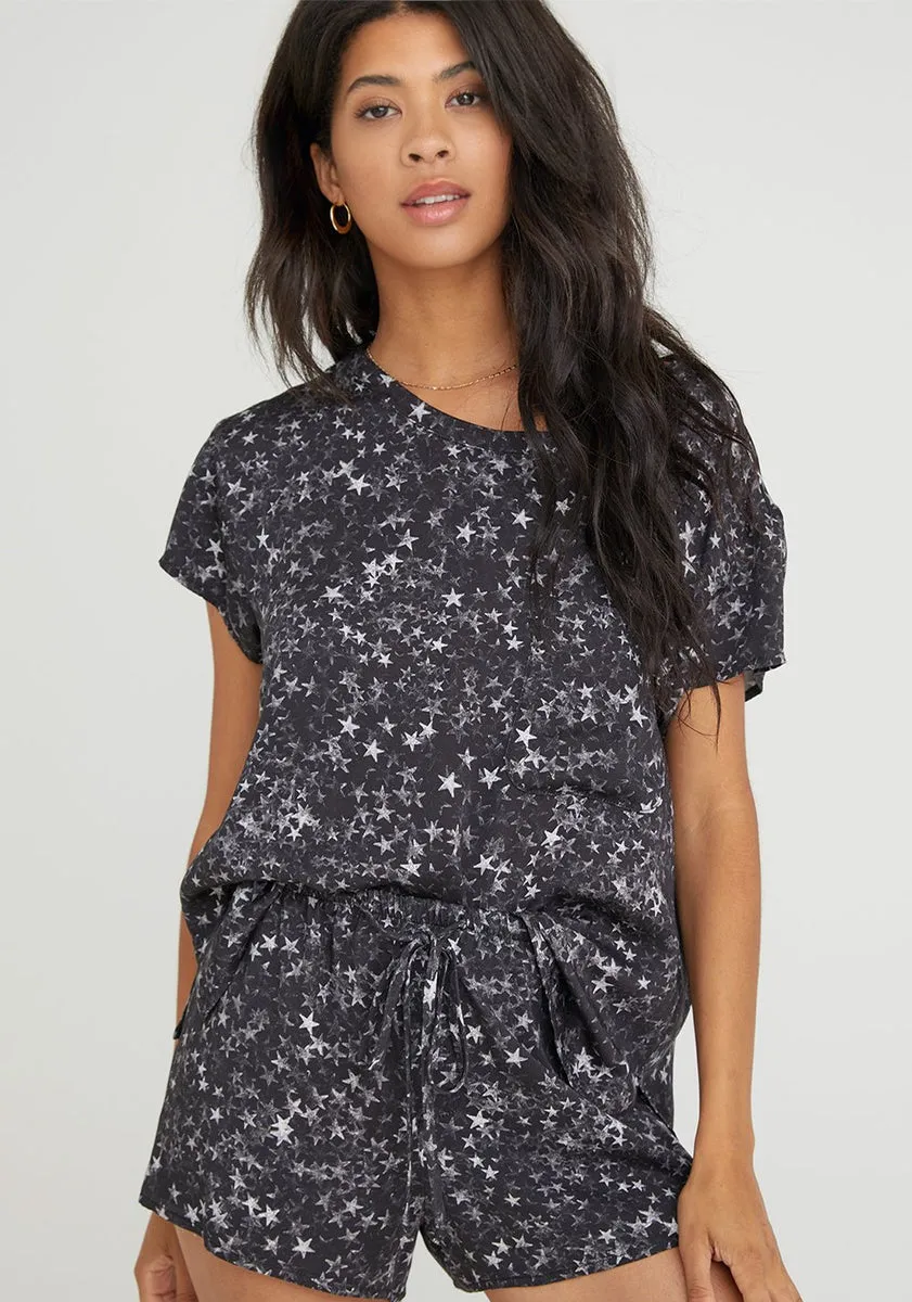 bella dahl short sleeve tee and flowy short set in stardust print