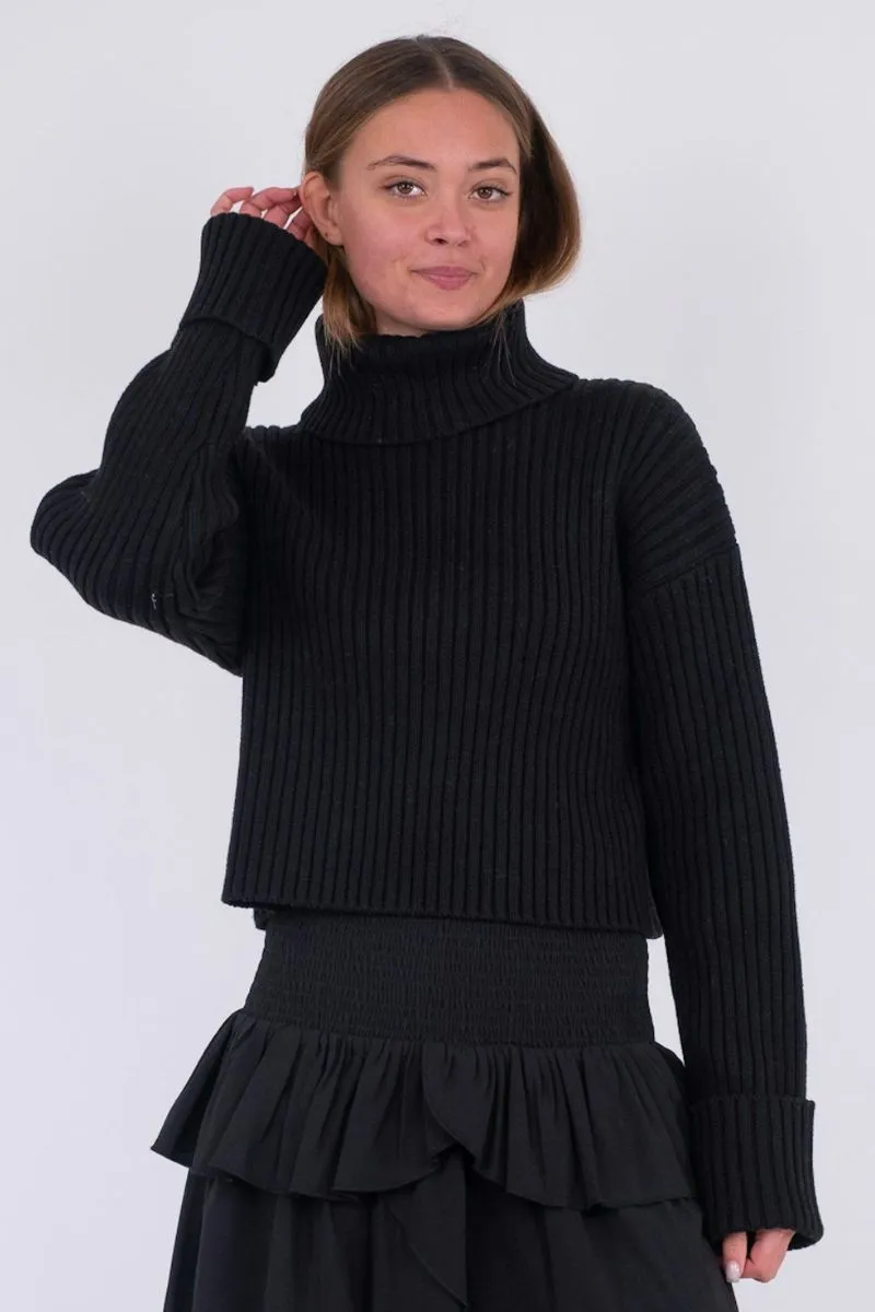 Benson Cropped Knit Blouse  | Black | Strik fra Neo Noir