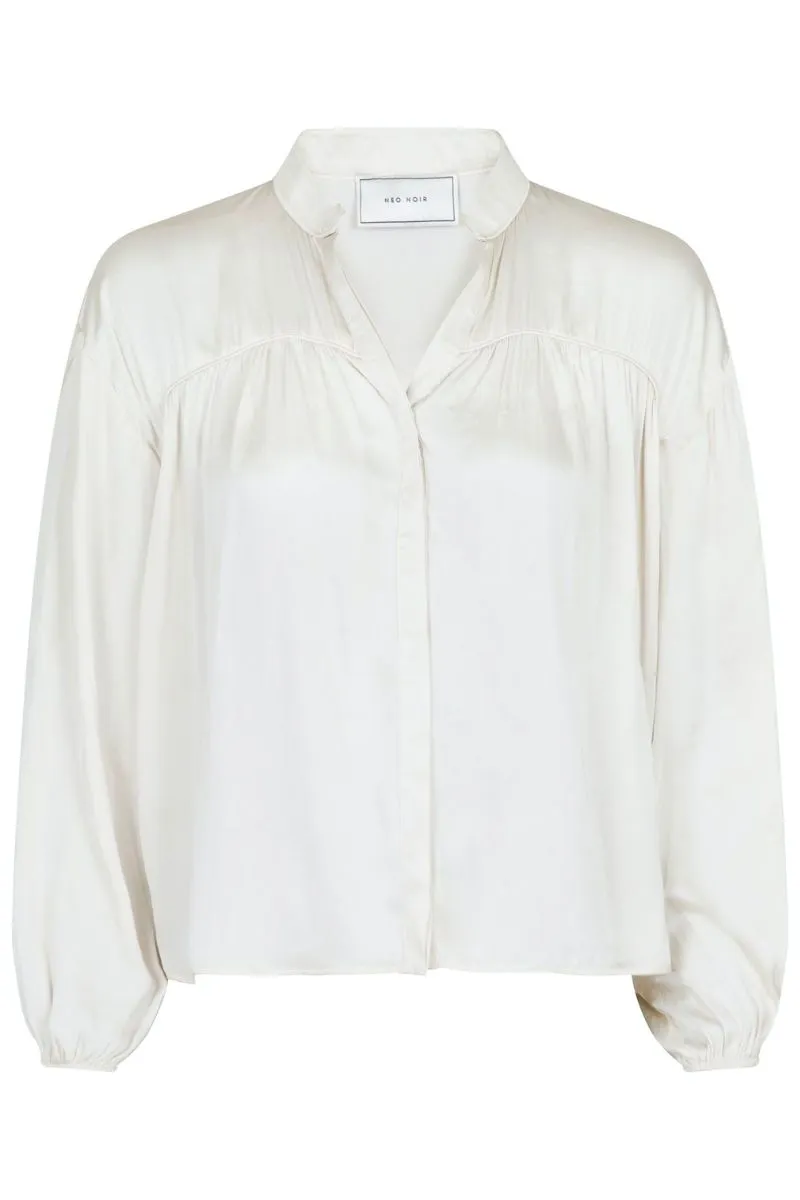 Binnet Satin Blouse | Off White | Skjorte fra Neo Noir