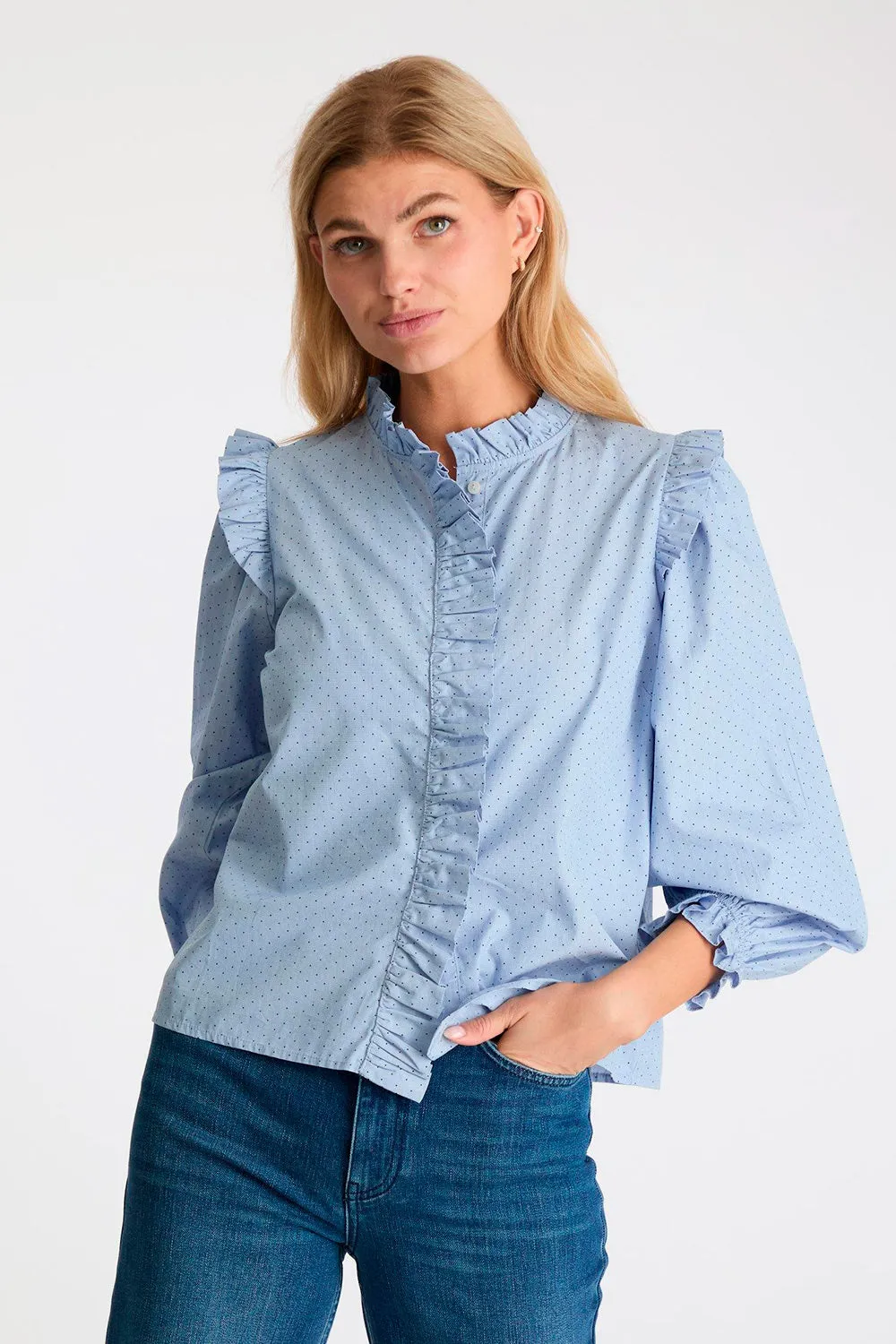 Charly Mini Dot Blouse | Light Blue | Bluse fra Neo Noir