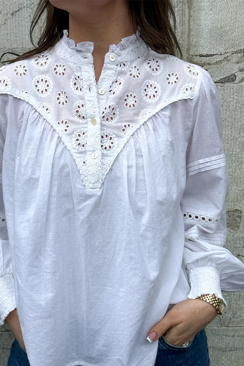 Emily Blouse | White | Bluse fra Neo Noir