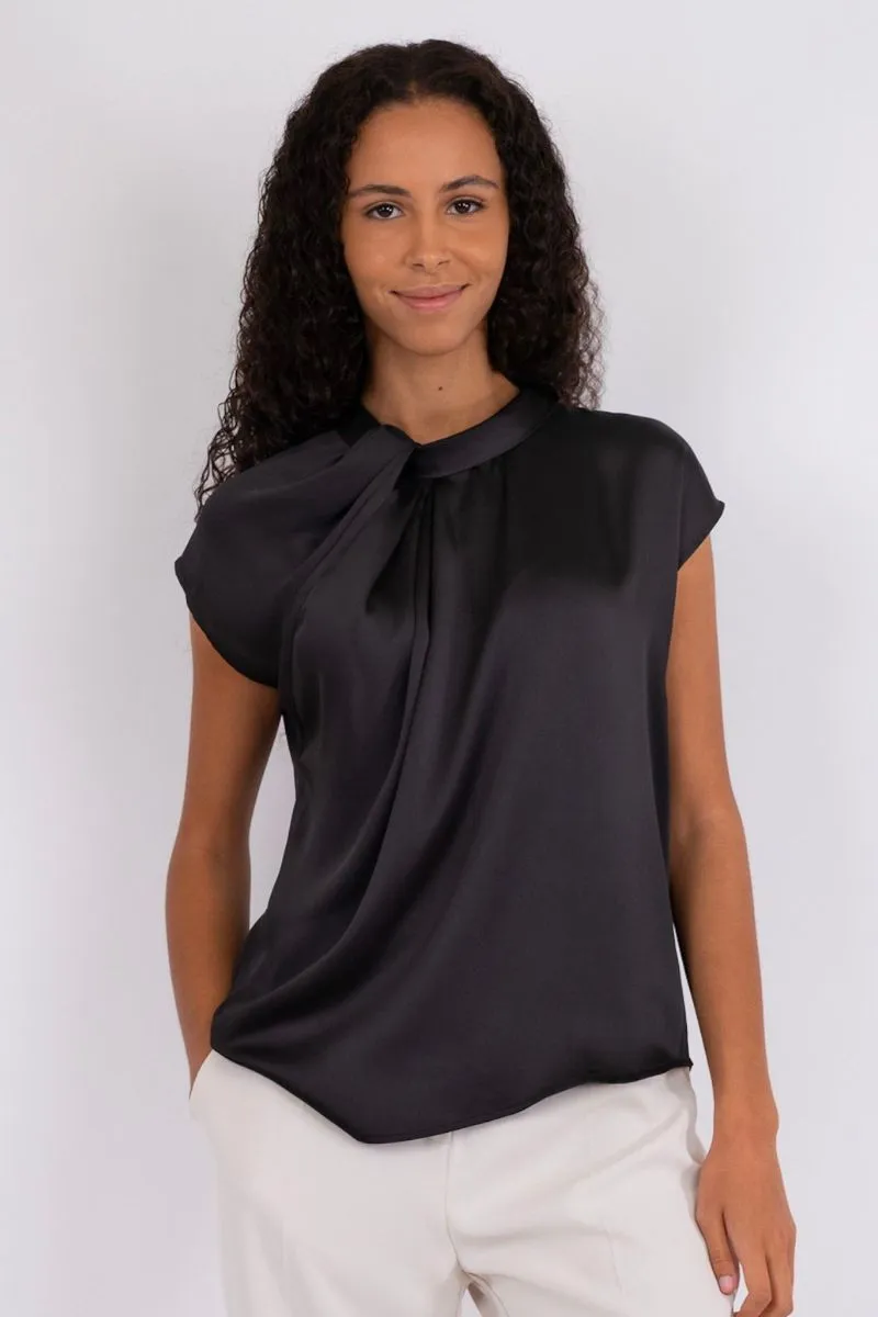 Fleur Drapy Satin Blouse | Black | Bluse fra Neo Noir