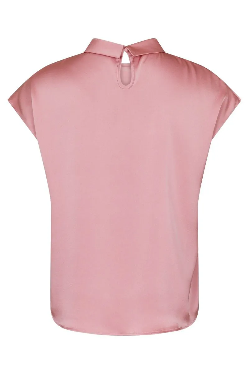 Fleur Drapy Satin Blouse | Light Pink | Bluse fra Neo Noir