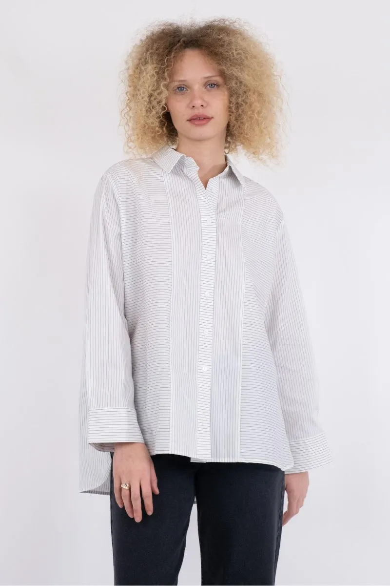 Gili Stripe Shirt | White | Skjorte fra Neo Noir