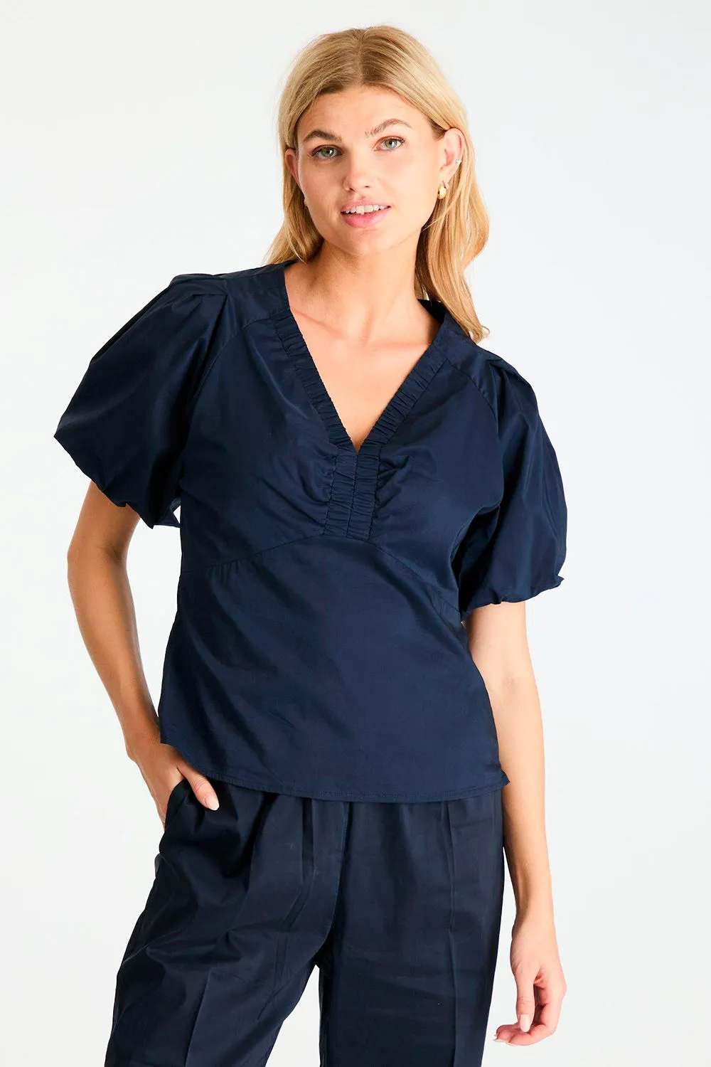 Irina Poplin Blouse 162219 | Navy | Bluse fra Neo Noir