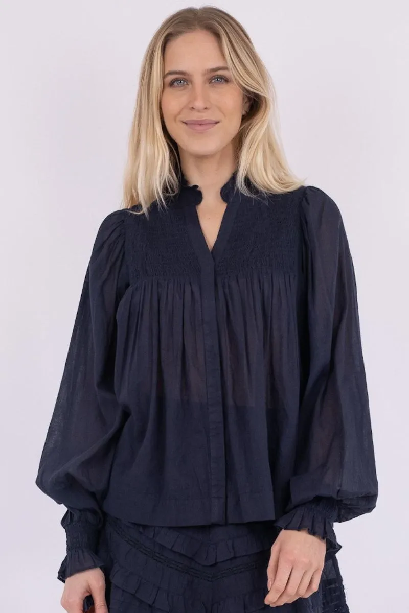 Jill S Voile Blouse | Navy | Bluse fra Neo Noir