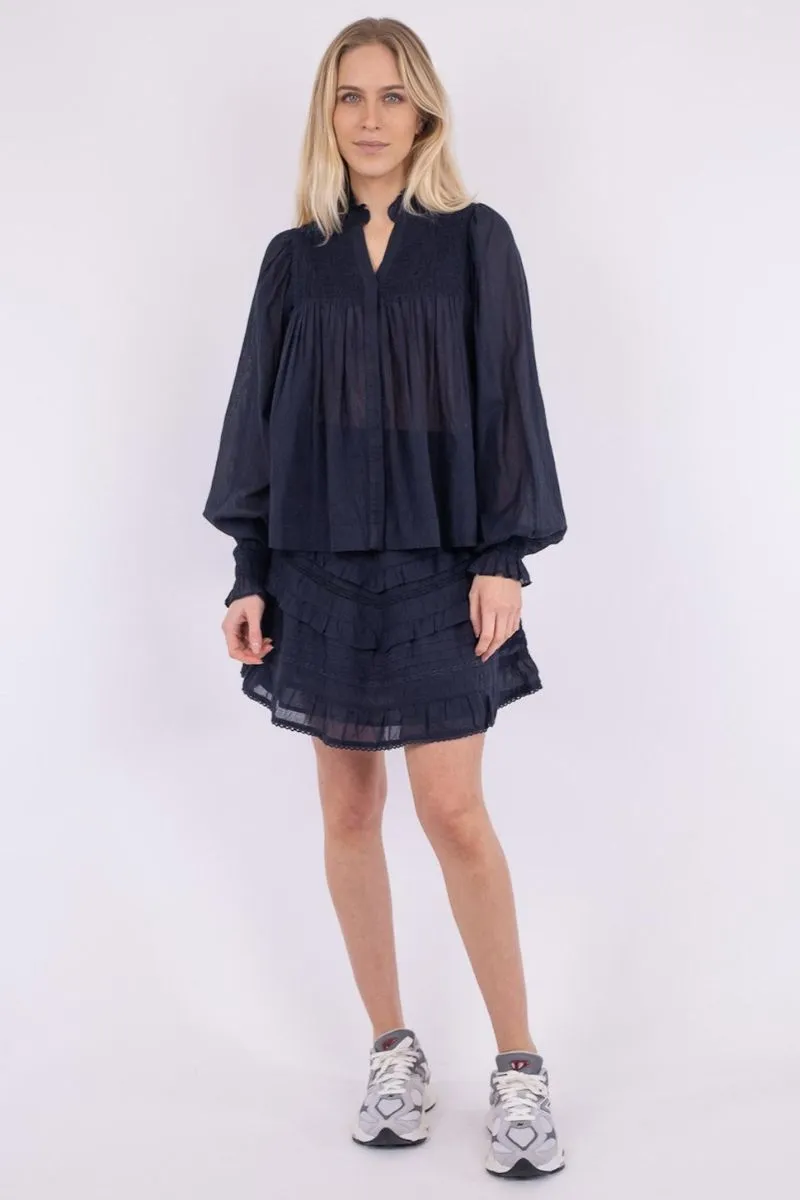 Jill S Voile Blouse | Navy | Bluse fra Neo Noir