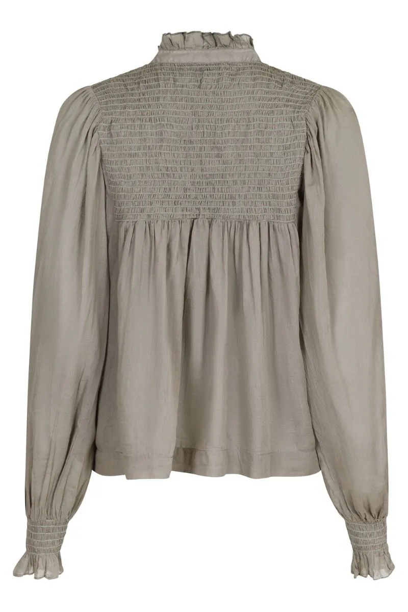 Jill S Voile Blouse | Smoke Green | Bluse fra Neo Noir