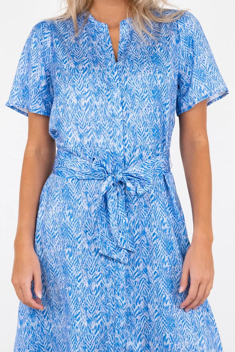 Lane Ditsy Glow Dress | Blue | Kjole fra Neo Noir