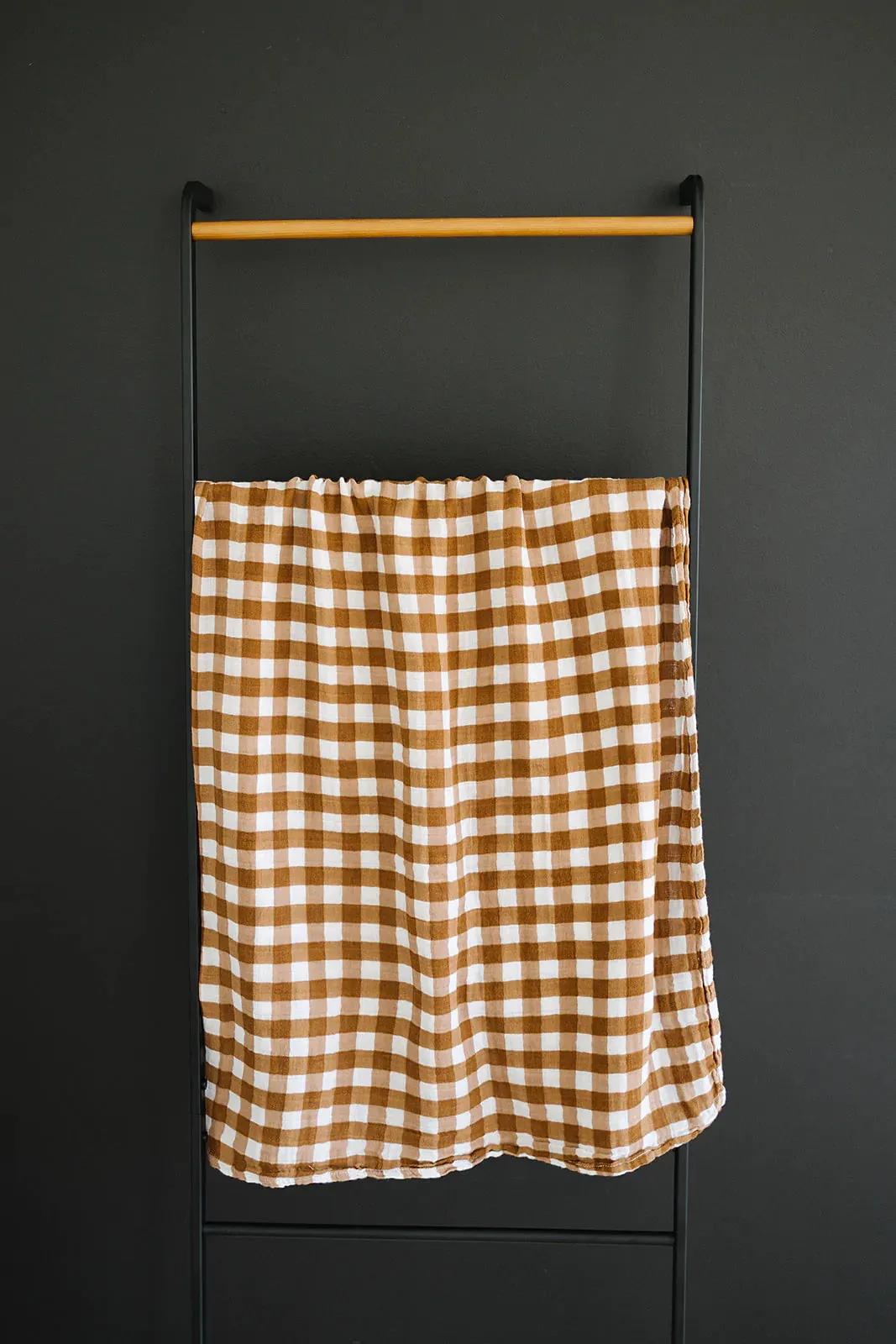 Mebie Gingham Muslin Swaddle Blanket