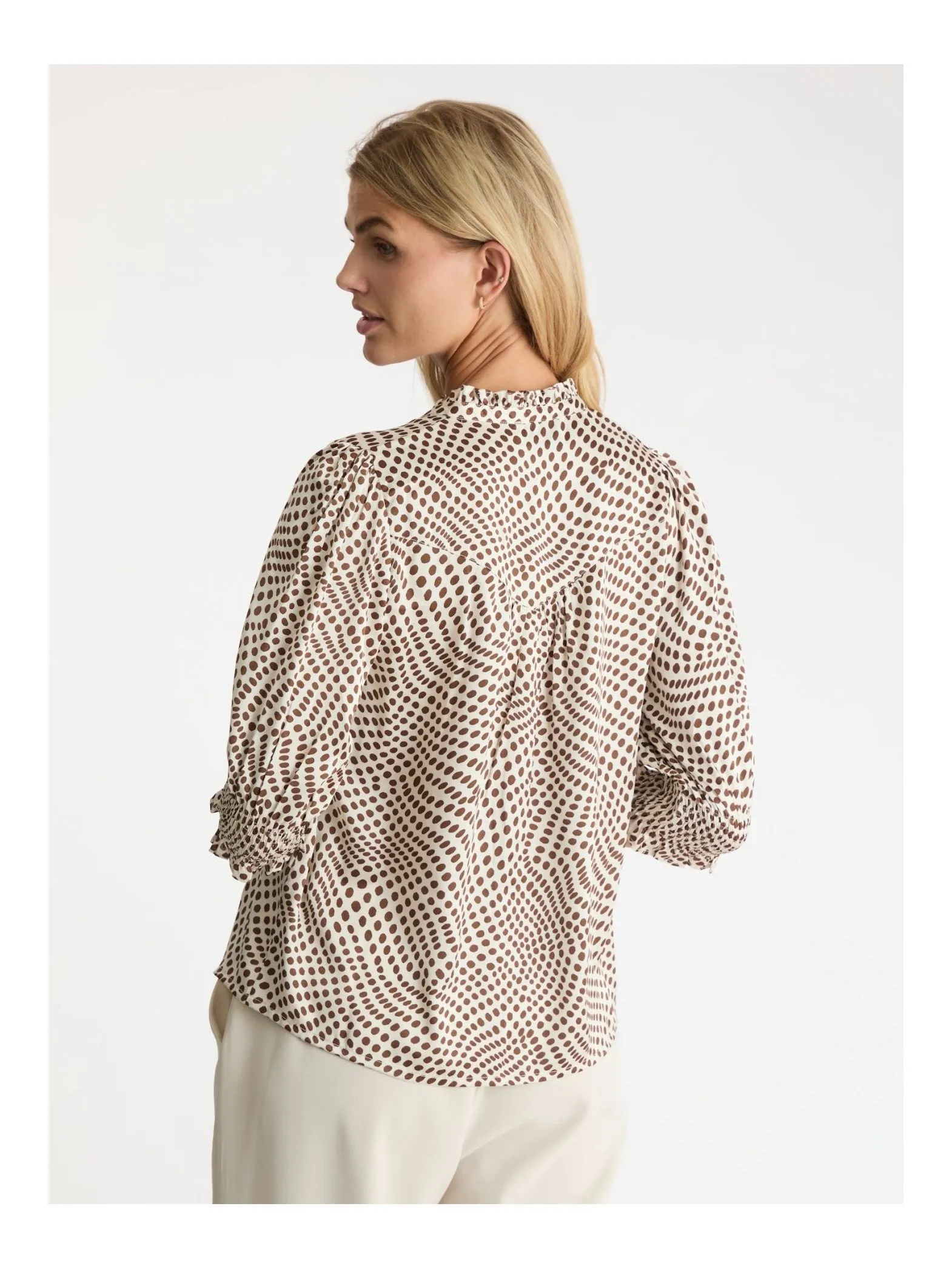 NEO NOIR BLOUSE DIANA VIBRANT DOT BROWN