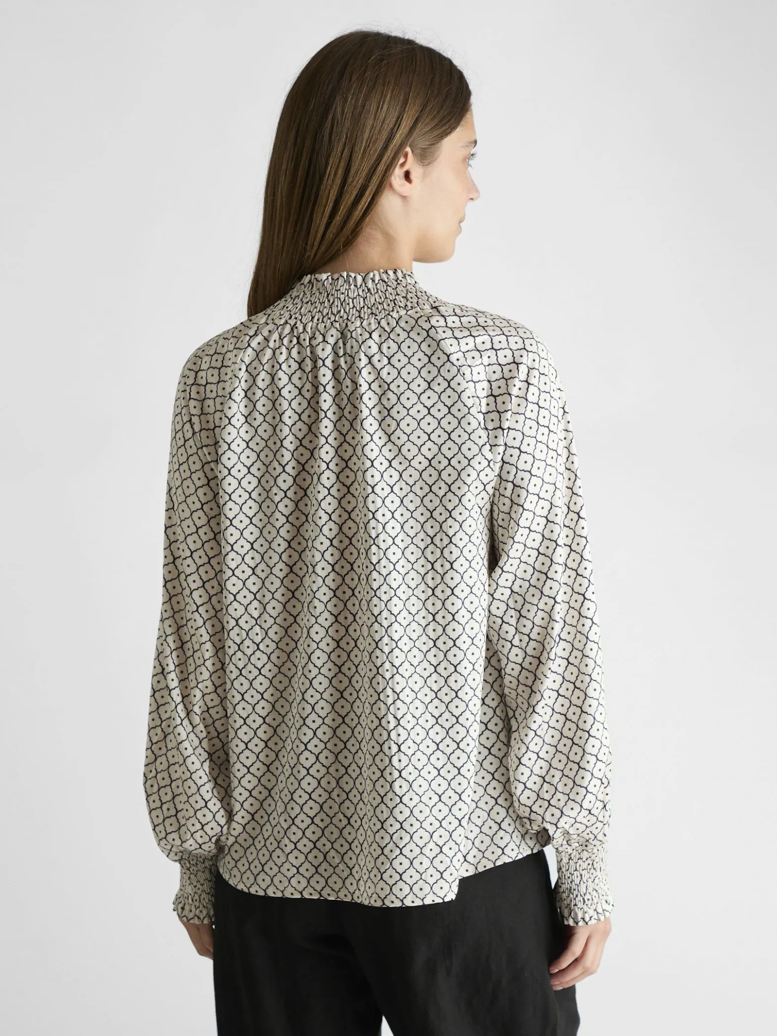 NEO NOIR BLOUSE STONE MOROCCAN TILE IVORY