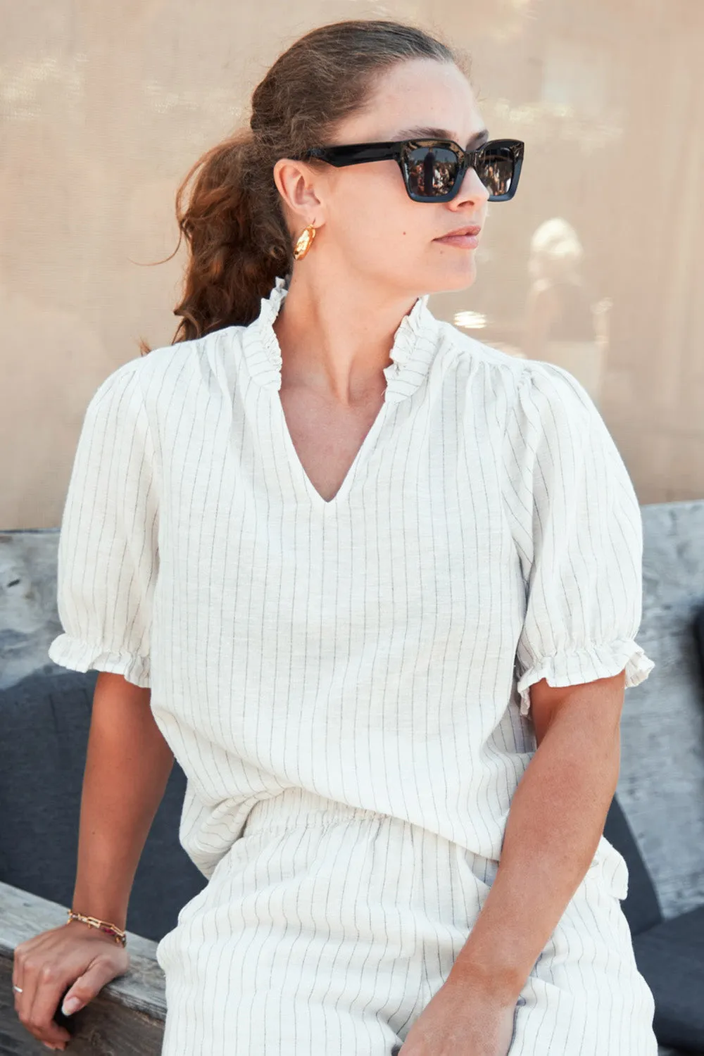 Odesa Simple Stripe Blouse | Off White | Bluse fra Neo Noir