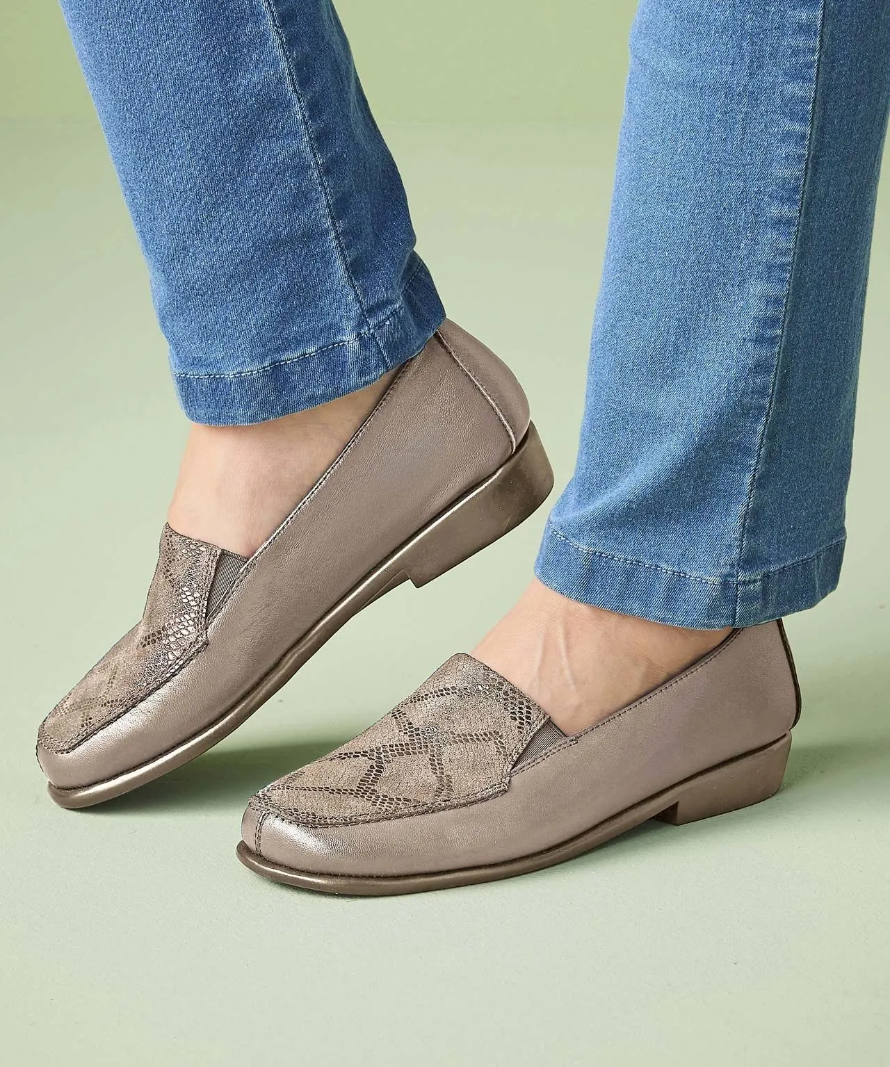 Soft leather Moccasin