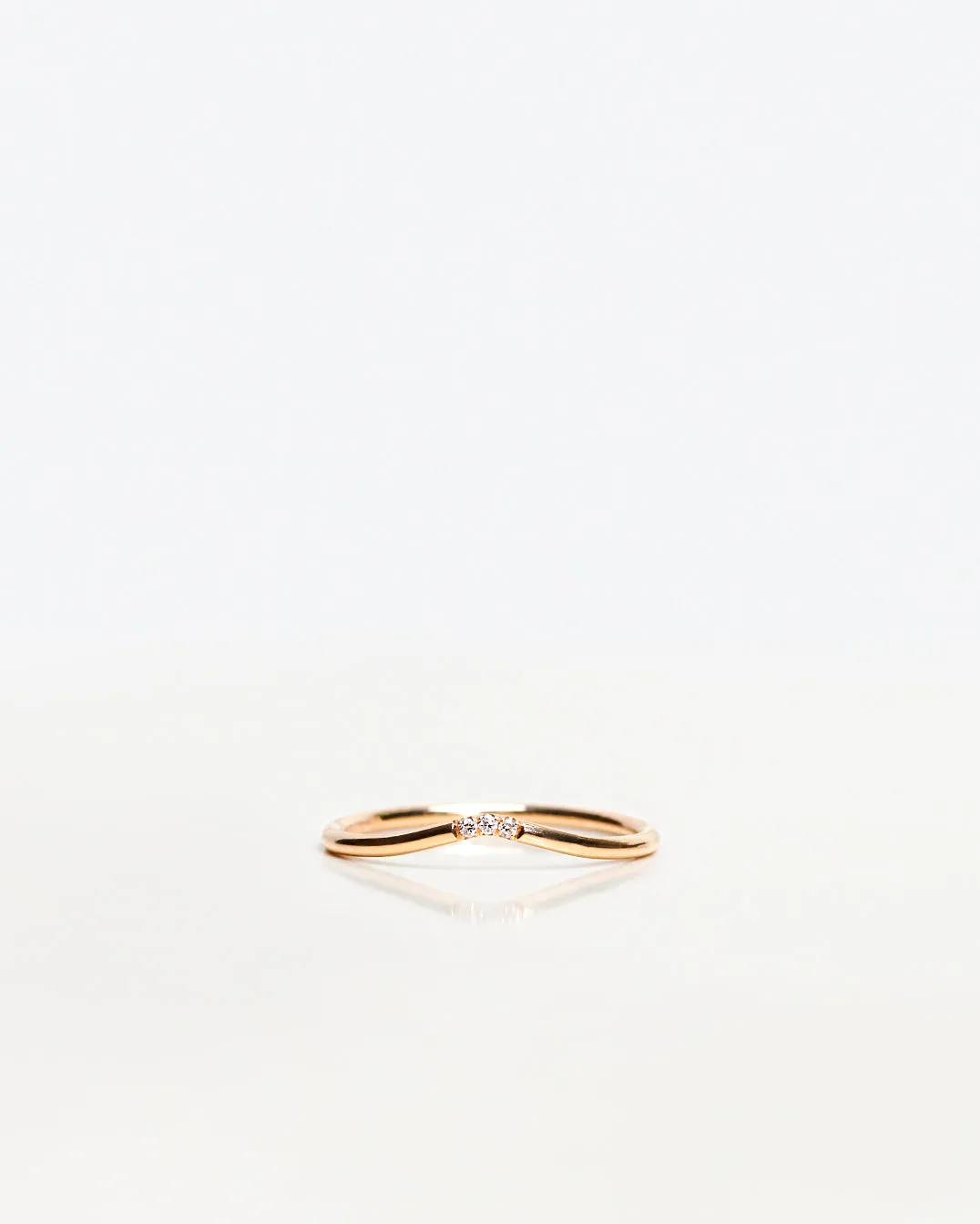 Three Dots Top Ring