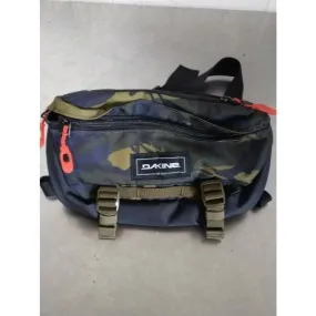 Used Dakine Hot Laps 2L Fleece-Lined Bicycle Waist Bag, Cascade Camo