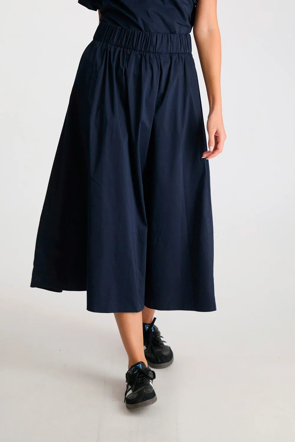 Yara Poplin Skirt | Navy | Nederdel fra Neo Noir