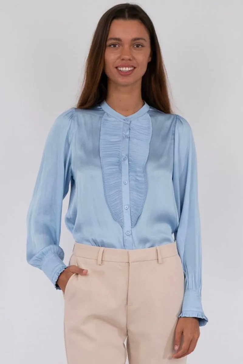 Zola Blouse | Light Blue | Bluse fra Neo Noir